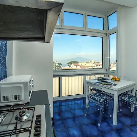 Camy House - De Vivo Realty Lejlighed