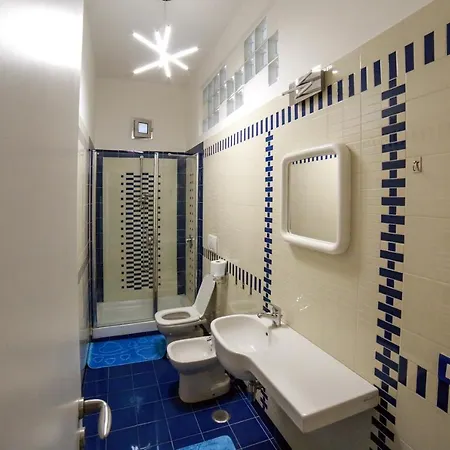 Camy House - De Vivo Realty Lejlighed