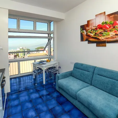 Camy House - De Vivo Realty Lejlighed