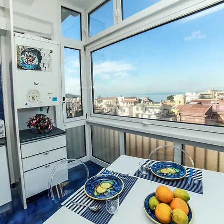 Camy House - De Vivo Realty Apartman