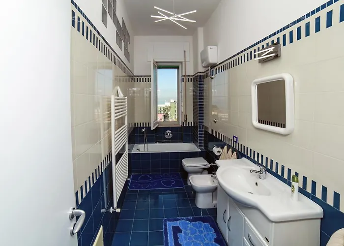 Camy House - De Vivo Realty Apartment