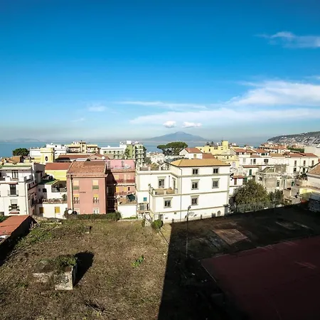 Camy House - De Vivo Realty Appartement *